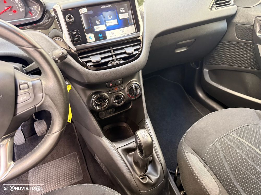 Peugeot 208 1.2 VTi Active - 20