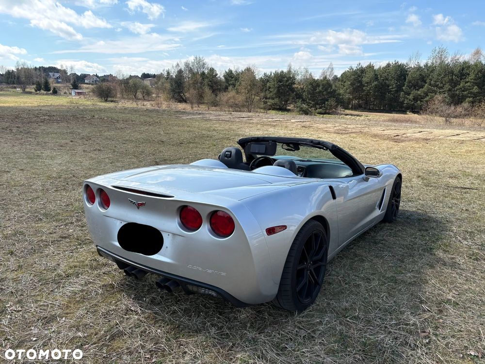 Chevrolet Corvette - 11