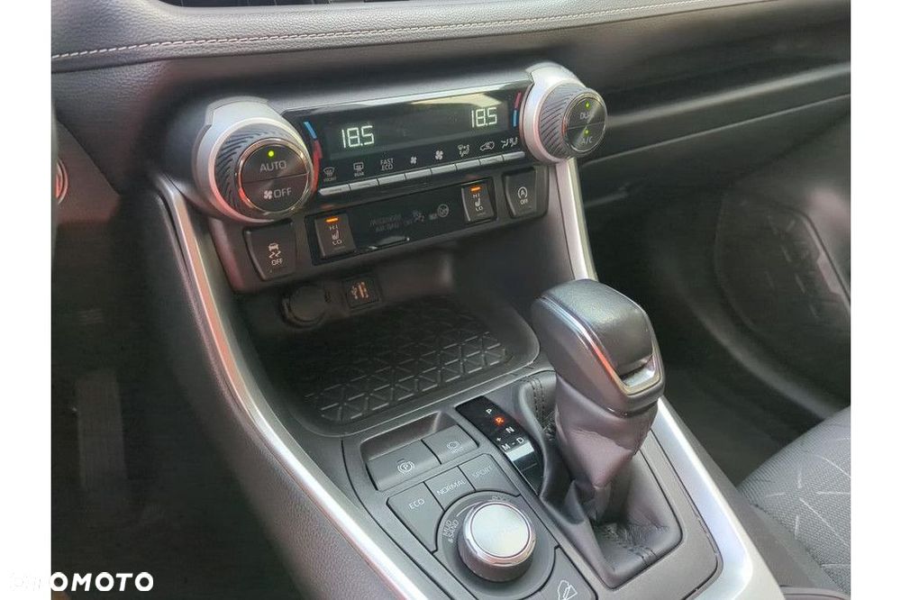Toyota RAV4 - 13