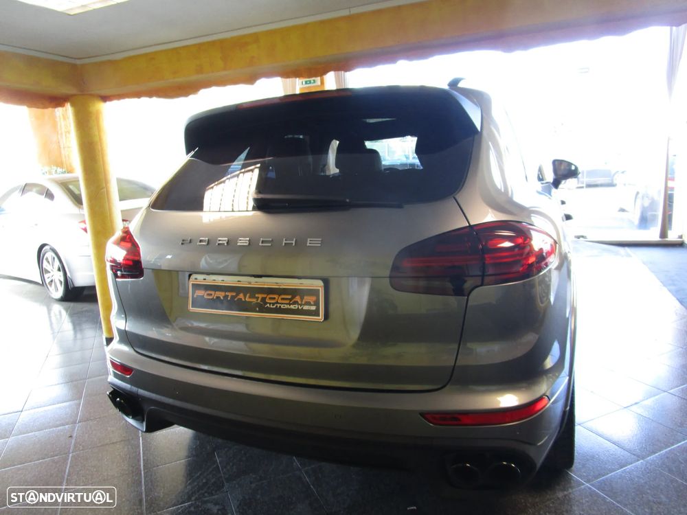 Porsche Cayenne S Tiptronic S - 28