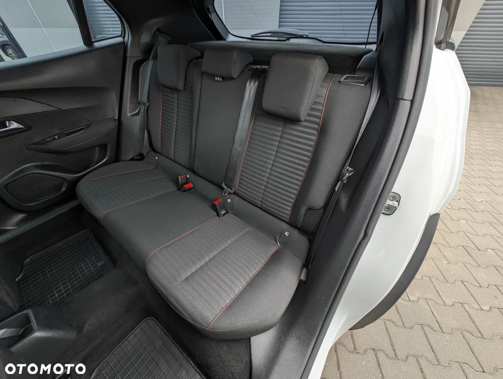 Peugeot 2008 PureTech 130 Active - 37