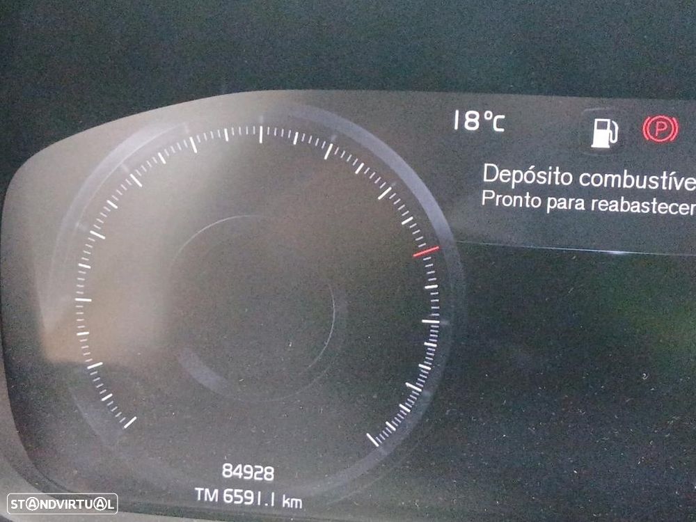 Volvo XC 40 1.5 T5 PHEV R-Design - 6