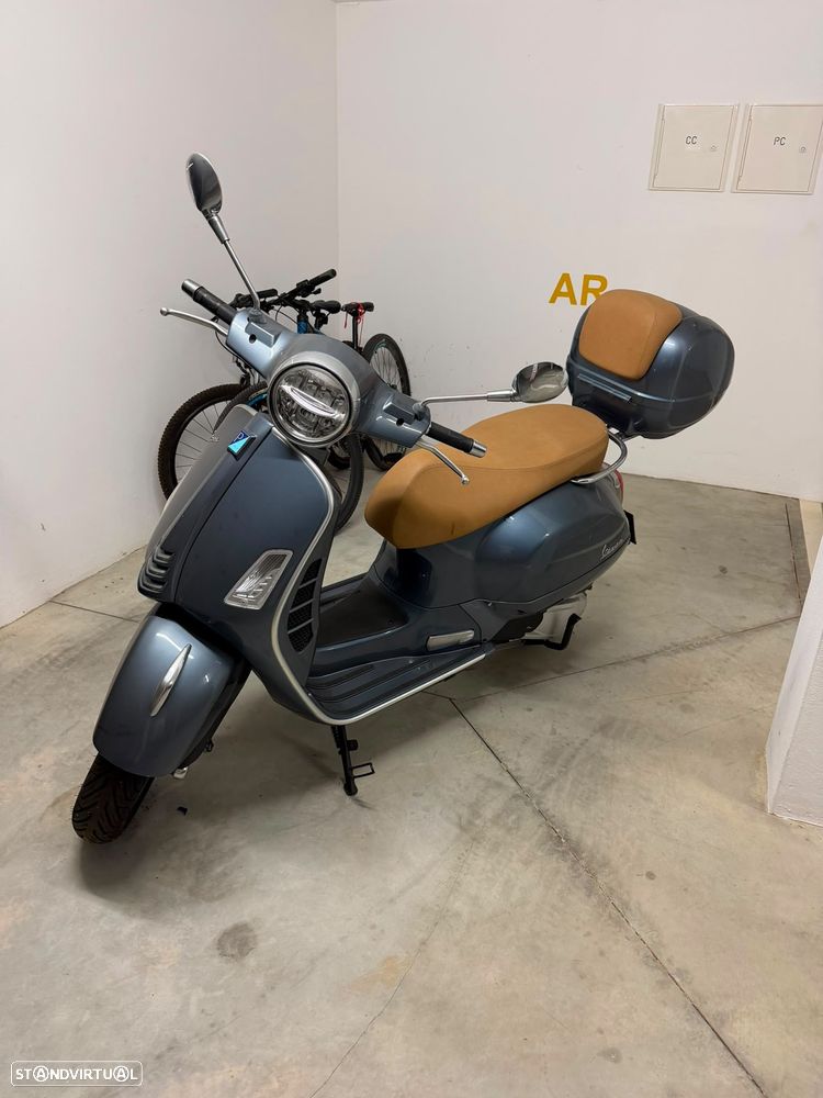 Vespa Vespa GTS 300 - 1