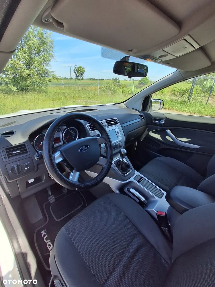 Ford Kuga 2.0 TDCi Trend - 12