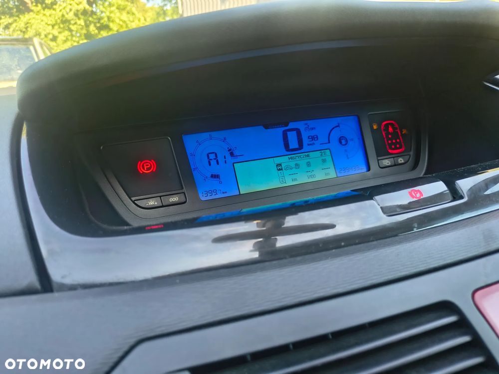 Citroën C4 Grand Picasso 2.0 16V 7-Sitzer EGS6 Exclusive - 31