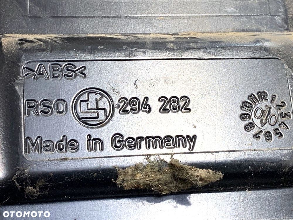 SUBWOOFER  AUDI ALLROAD C5 (4BH) 2000 - 2005 2.7 T quattro 184 kW [250 KM] benzyna 2000 - 2005 - 5