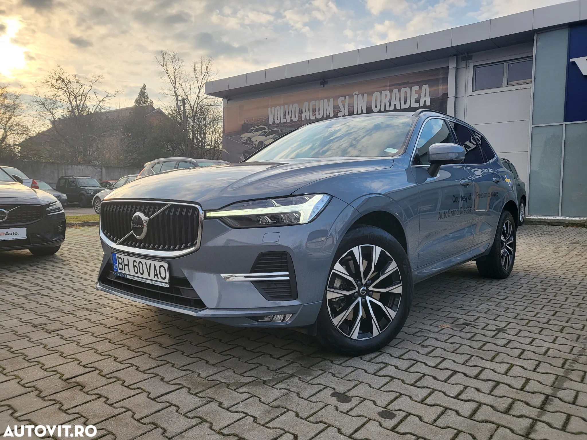 Volvo XC 60 B4 MHEV AT FWD Core - 3