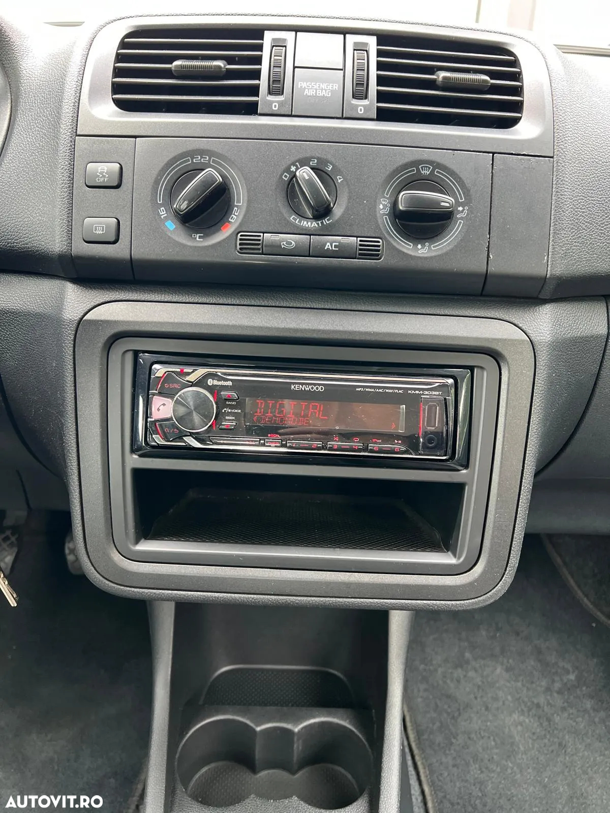 Skoda Fabia 1.2 HTP - 8