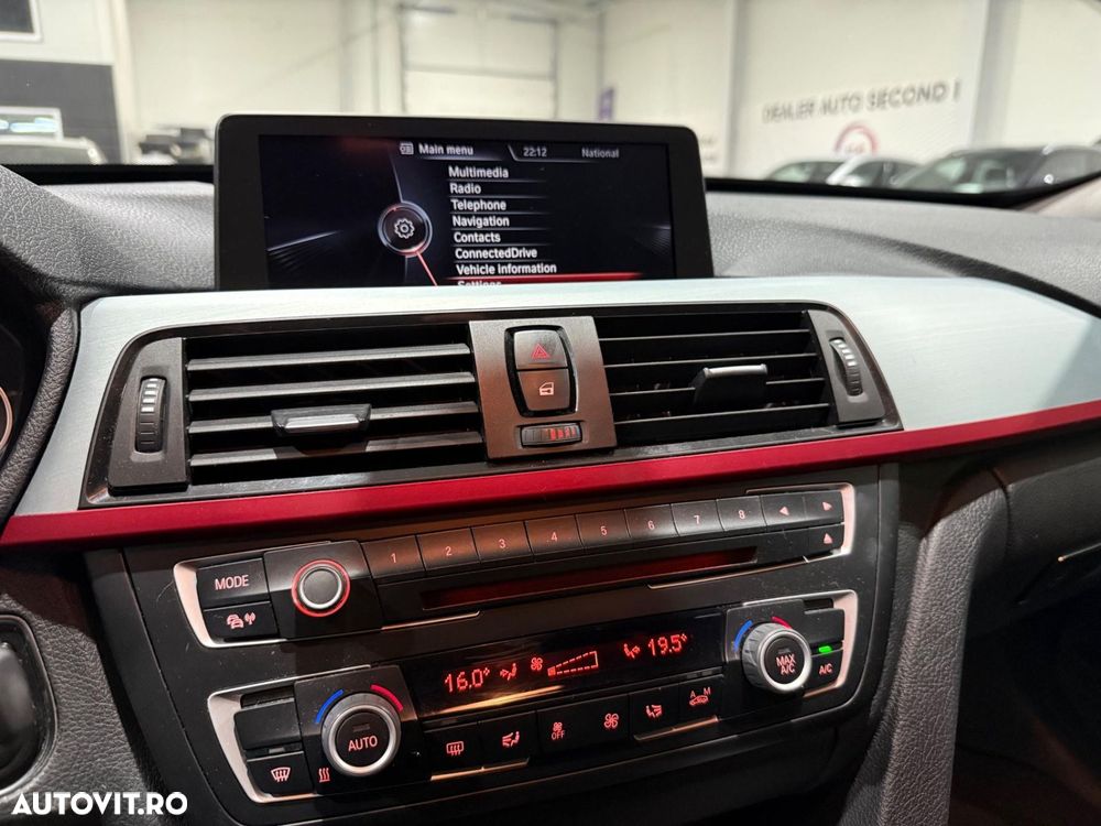 BMW Seria 3 320d Aut. Sport Line - 10