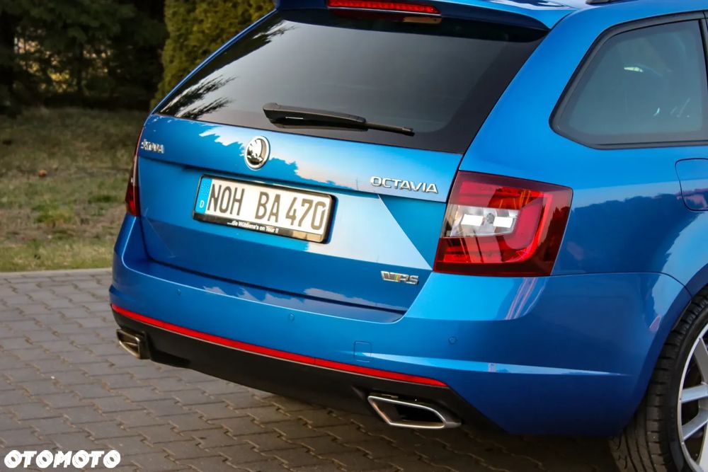 Skoda Octavia 2.0 TDI DSG RS - 16