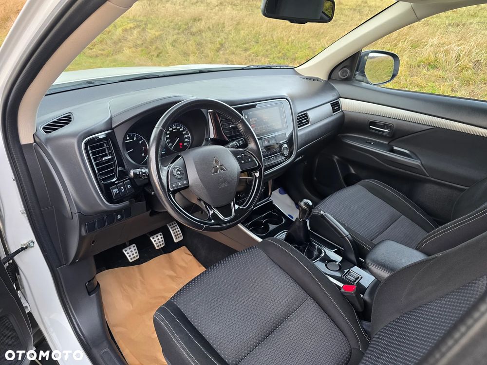 Mitsubishi Outlander 2.0 2WD Edition - 20