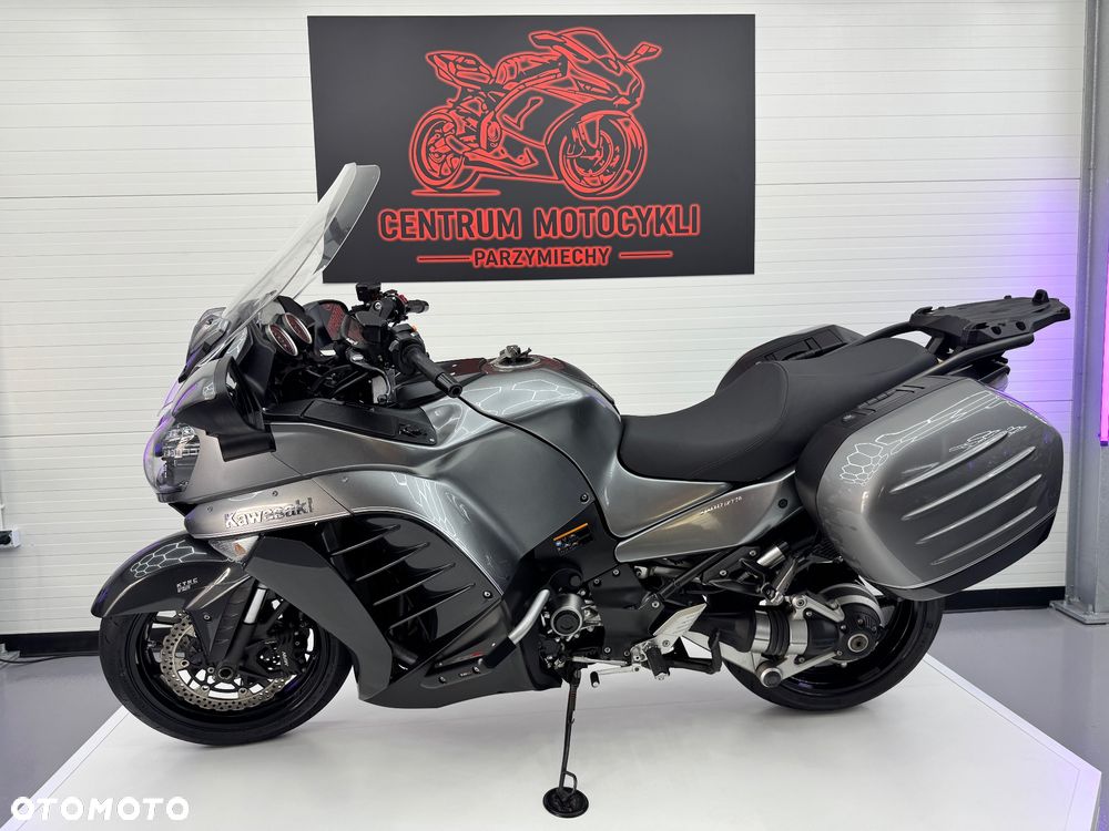 Kawasaki GTR - 5
