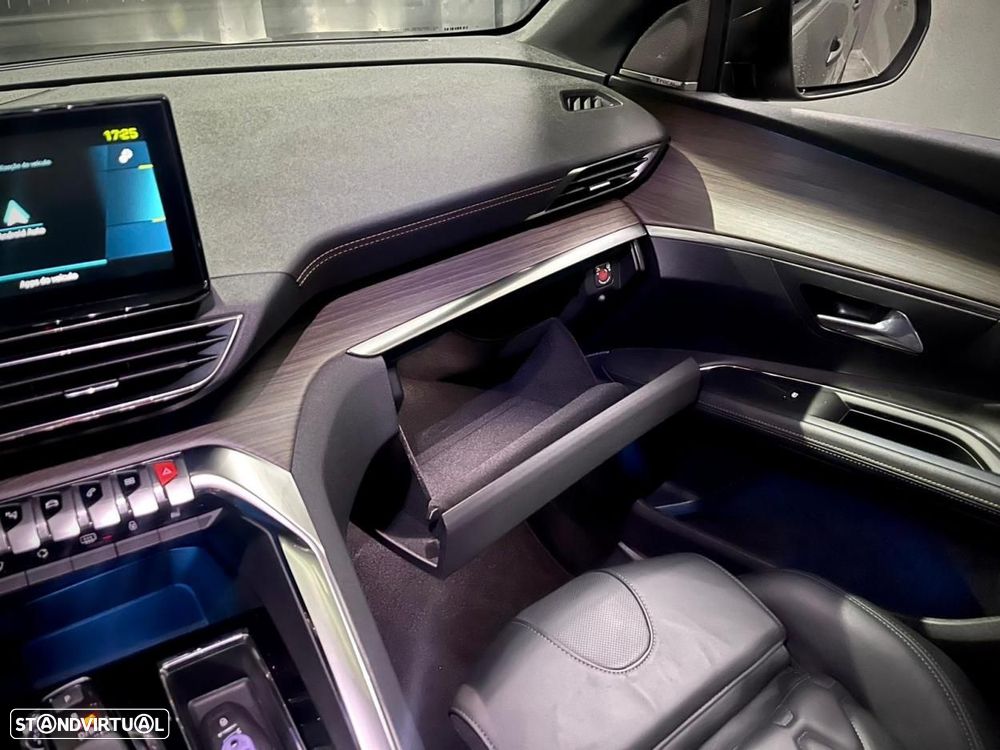 Peugeot 3008 1.6 Hybrid GT Pack e-EAT8 - 37