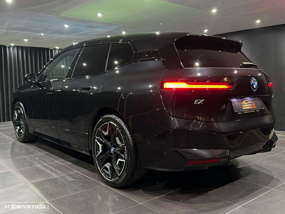 BMW iX xDrive 40 - 5