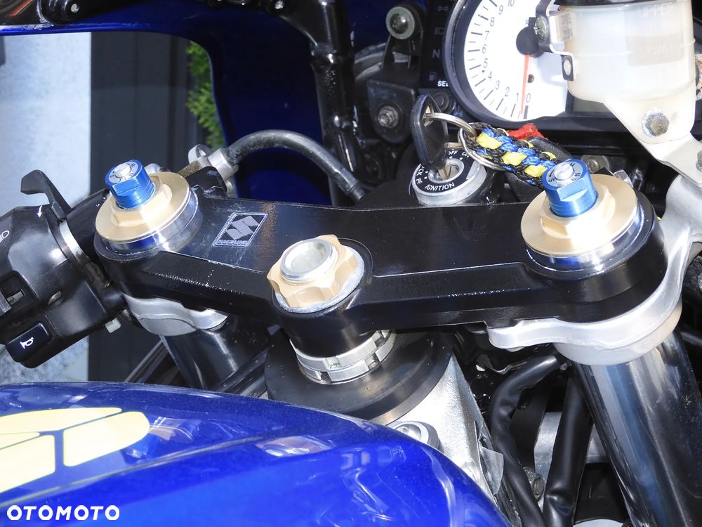 Suzuki GSX-R - 19