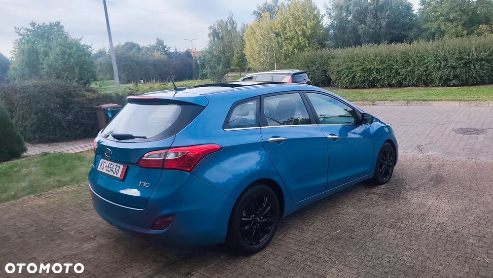 Hyundai i30 1.6 CRDi Premium - 34