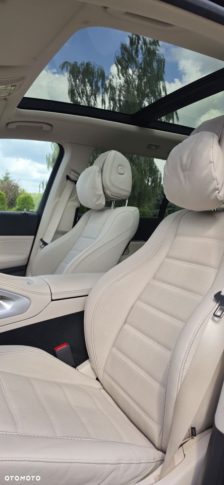 Mercedes-Benz GLS - 10