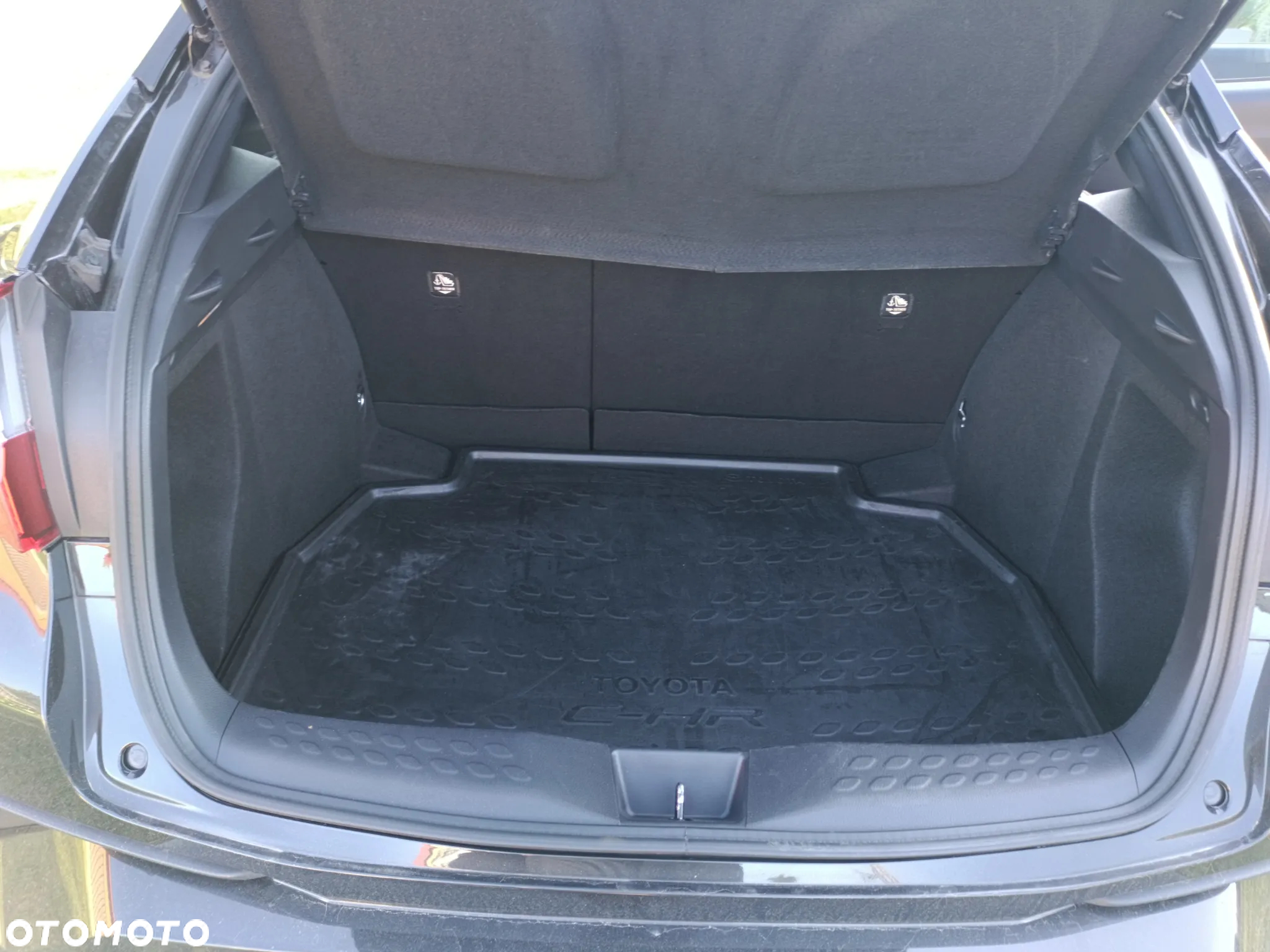 Toyota C-HR 1.2 T Dynamic - 10