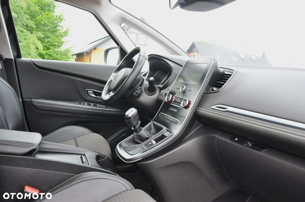 Renault Scenic BLUE dCi 120 LIMITED - 19