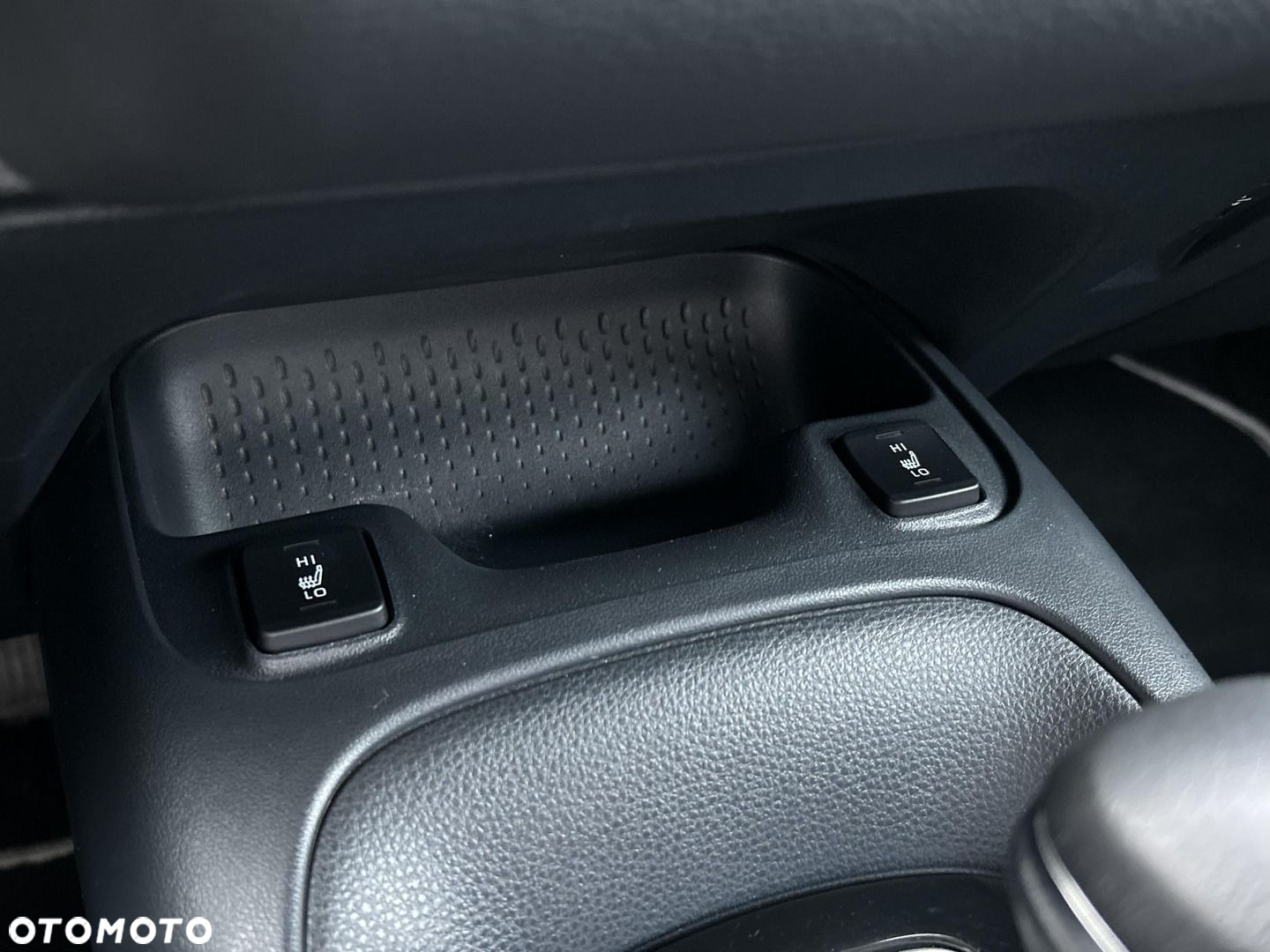 Toyota Corolla - 19