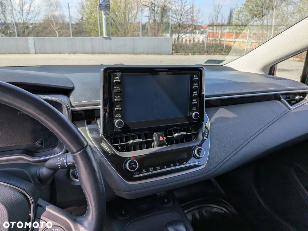 Toyota Corolla - 10