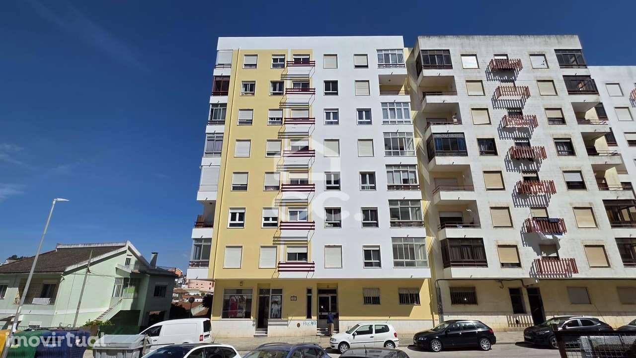 Apartamento T3 com Vista Cidade em Agualva e Mira-Sintra - Grande imagem: 2/25