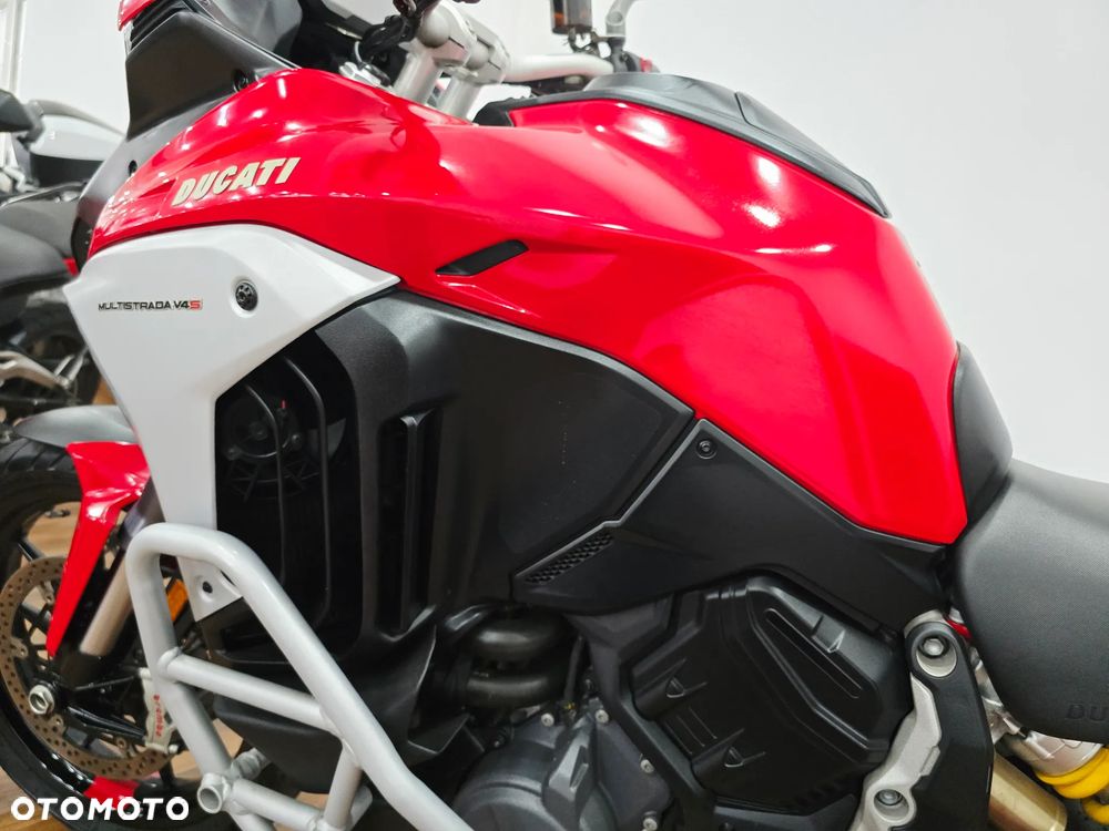 Ducati Multistrada - 12