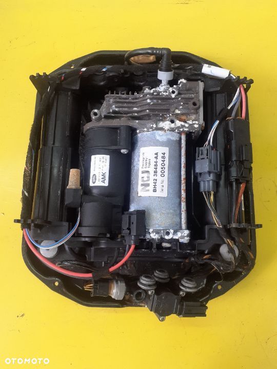 RANGE ROVER KOMPRESOR AMORTYZATORÓW BH423B484AA - 1