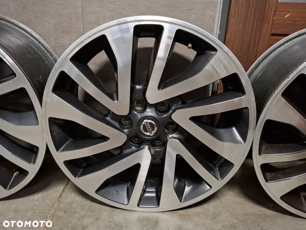 Alufelga Oryginał Nissan Navara 18 cali ET 45 18x7J nr 4JA6A (cena za sztukę) - 3