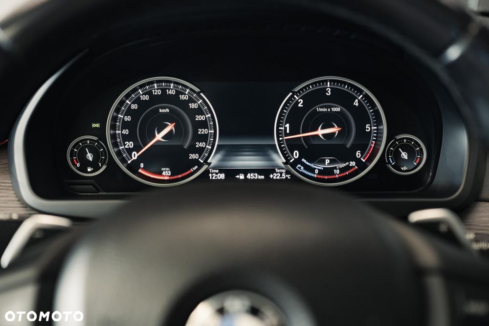 BMW X5 xDrive40d - 32