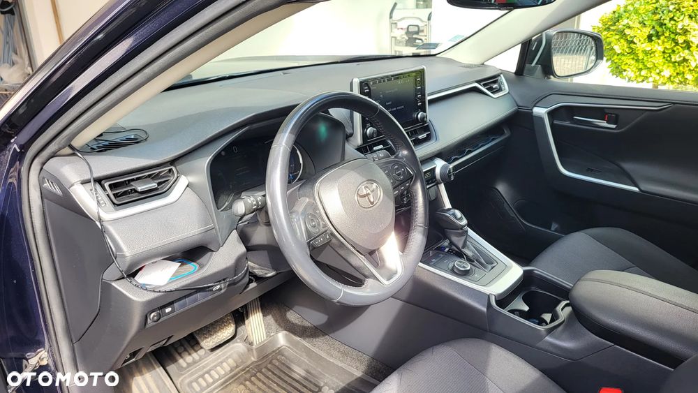 Toyota RAV4 - 11