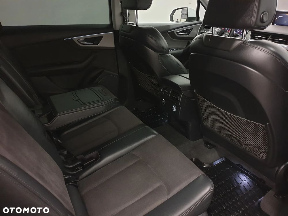 Audi Q7 3.0 TDI ultra Quattro Tiptronic - 28