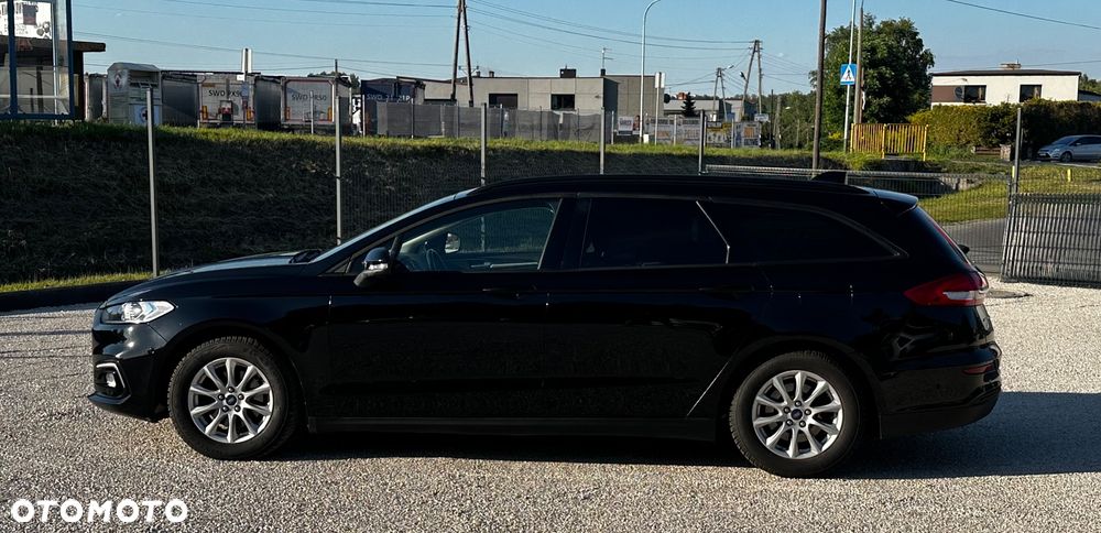 Ford Mondeo - 10