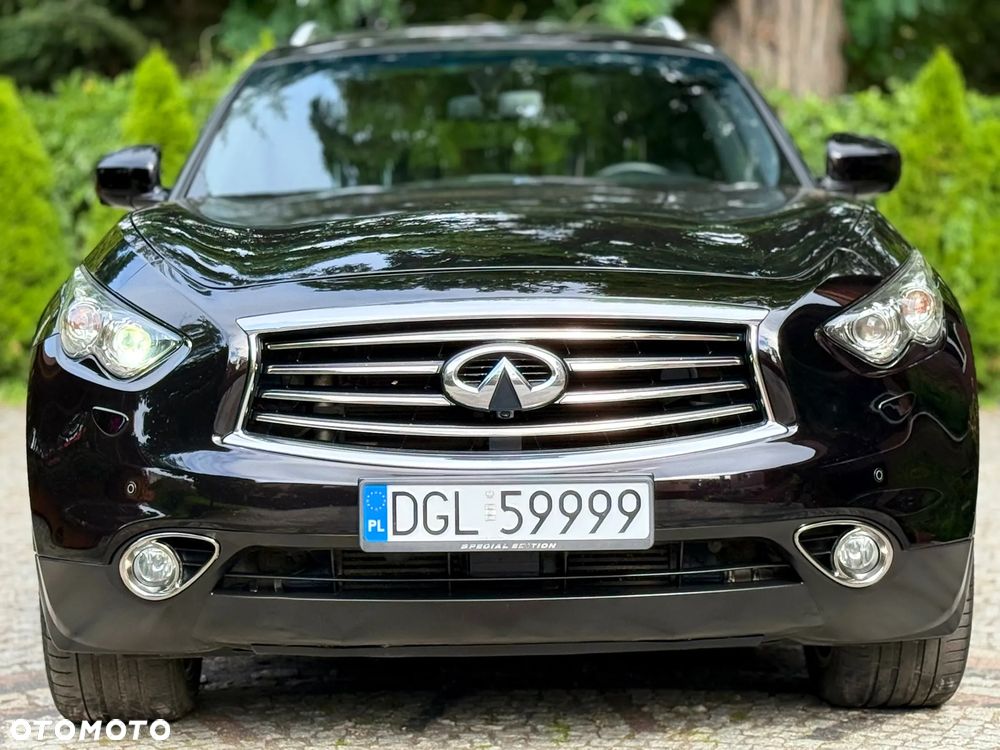 Infiniti QX70 - 5
