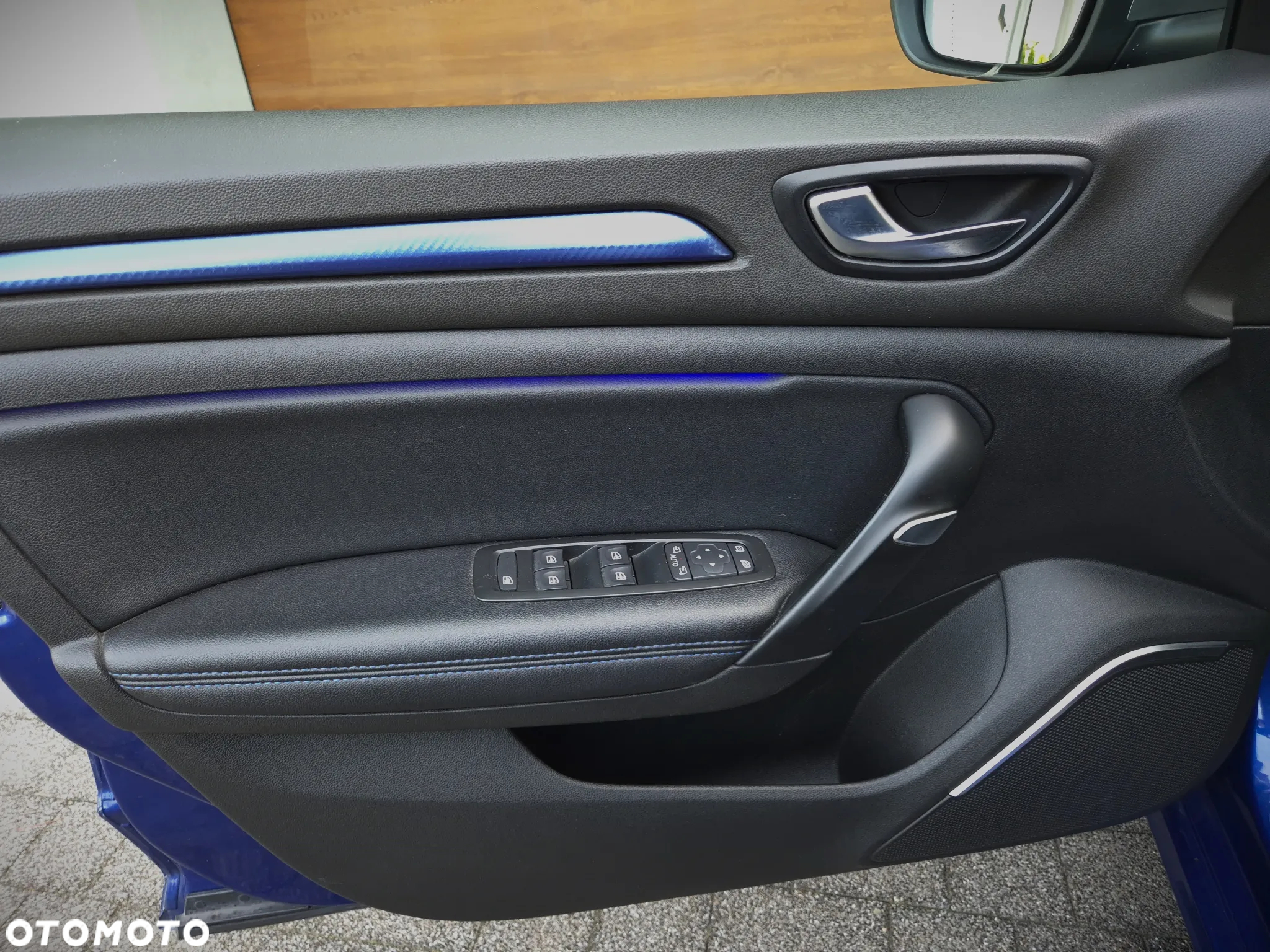 Renault Megane ENERGY TCe 205 EDC GT - 25