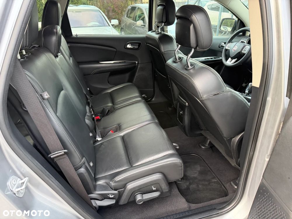 Fiat Freemont 2.0 Multijet 16V DPF Automatik Allrad Lounge - 31