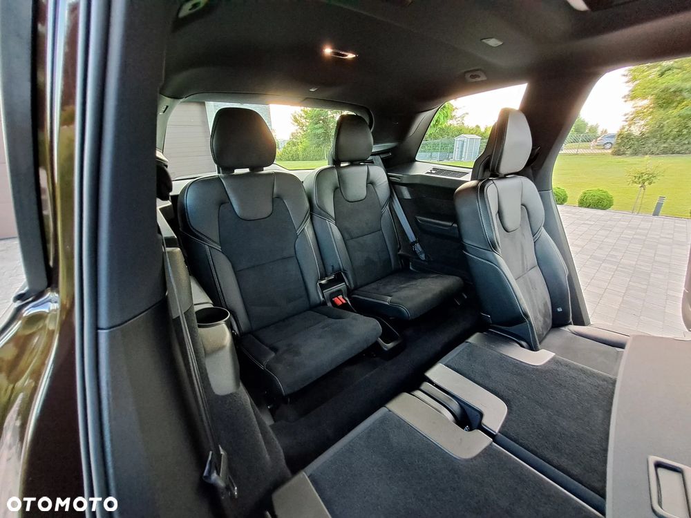 Volvo XC 90 B5 D AWD R-Design 7os - 23