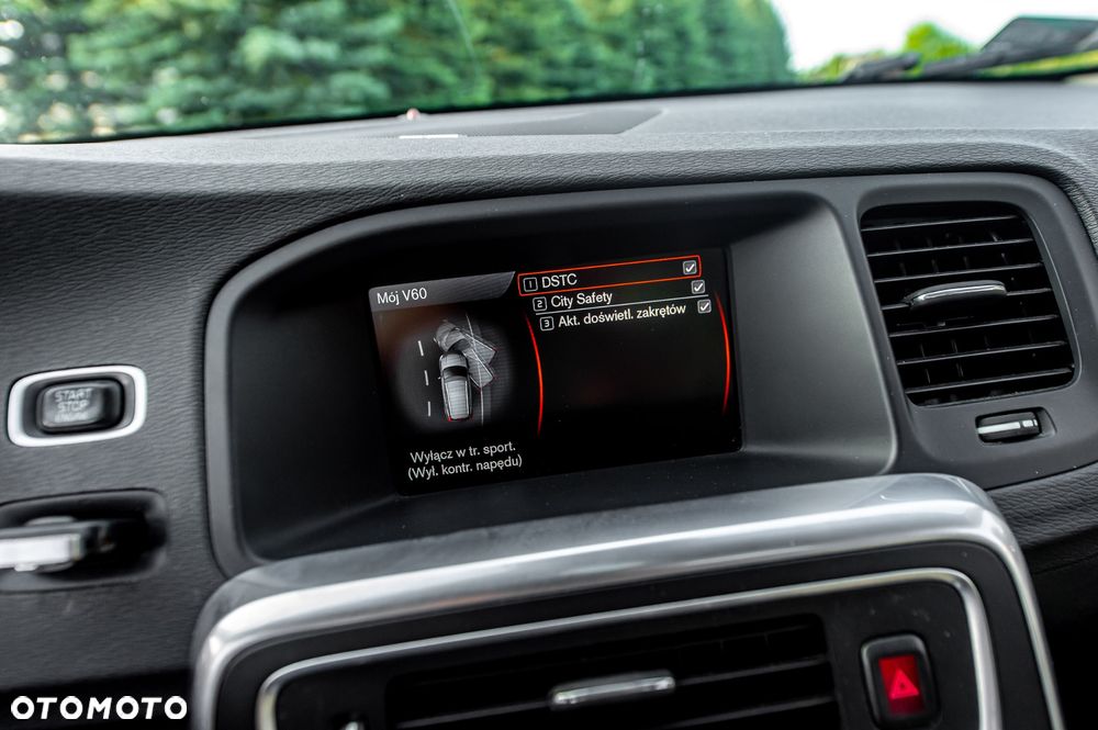 Volvo V60 D3 Geartronic RDesign - 34