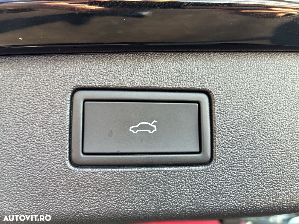 Volkswagen Tiguan - 33