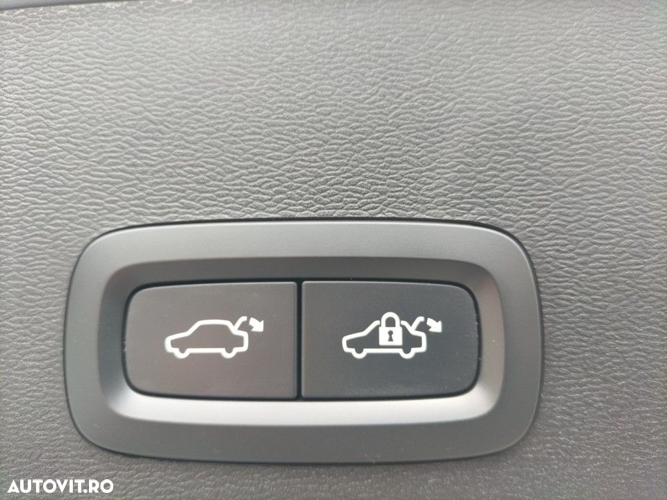 Volvo XC 40 - 20