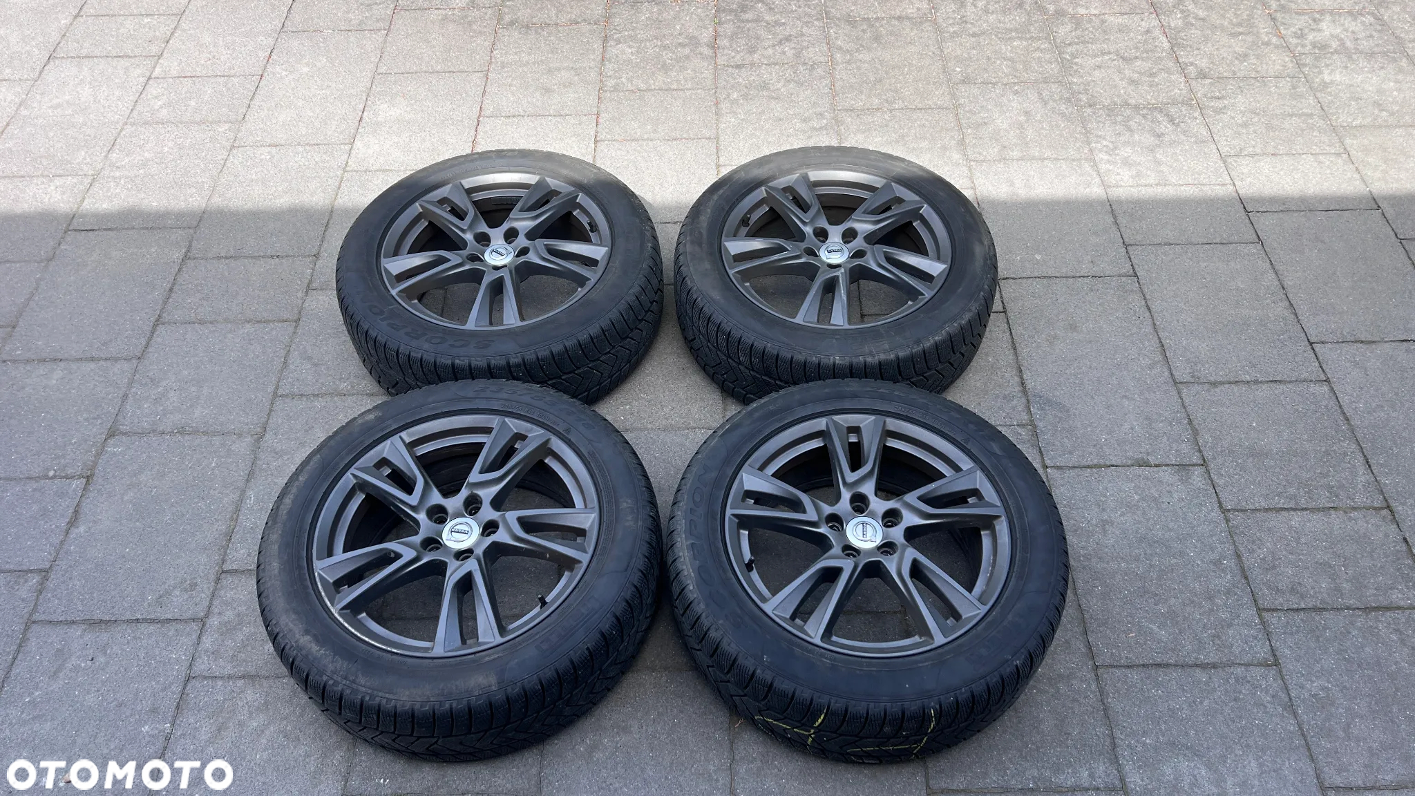 Volvo V90 Cross Country D4 AWD - 35