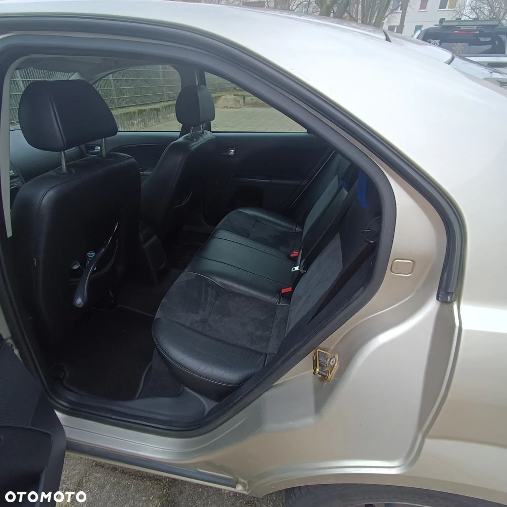 Ford Mondeo 1.8 SCi Gold X - 7