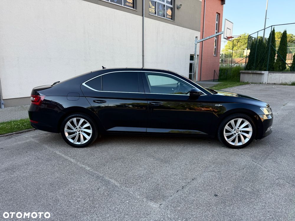 Skoda Superb 2.0 TDI L&K DSG - 13