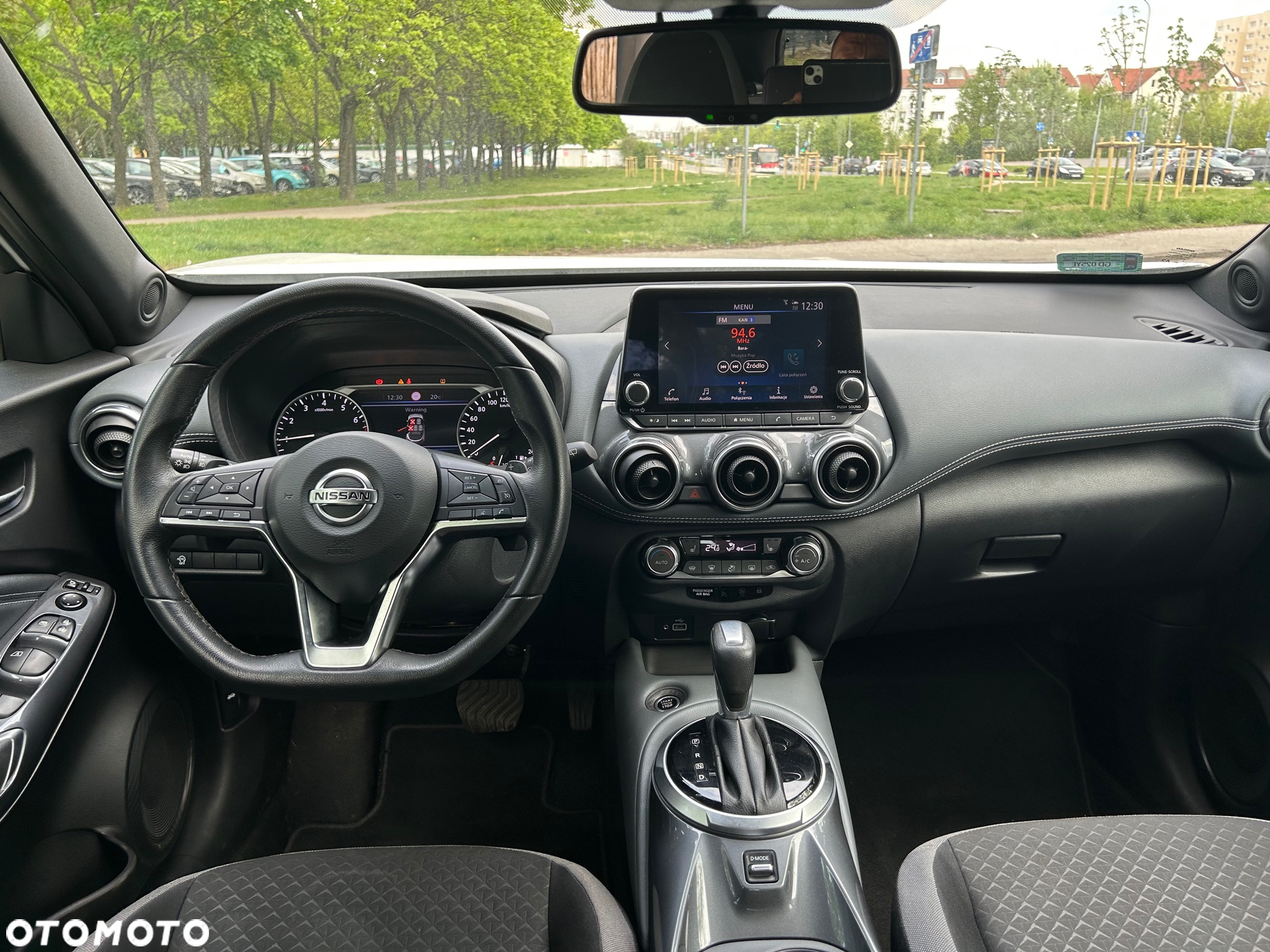 Nissan Juke 1.0 DIG-T N-Connecta DCT - 10