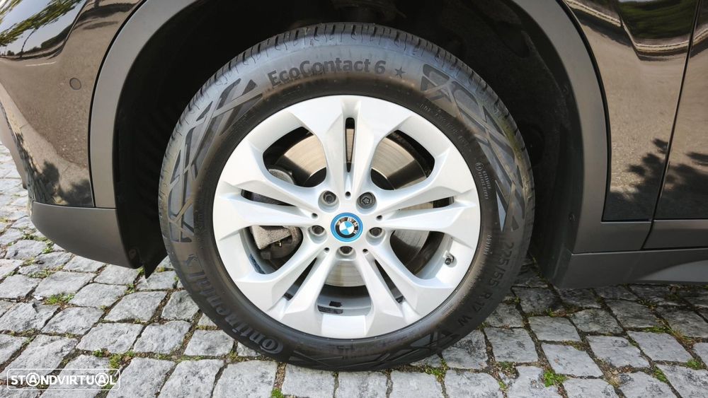 BMW X1 25 e xDrive Corporate Edition - 24