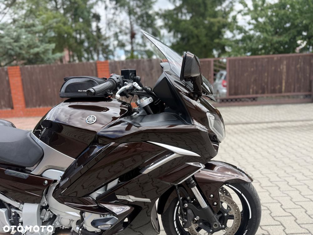Yamaha FJR - 8