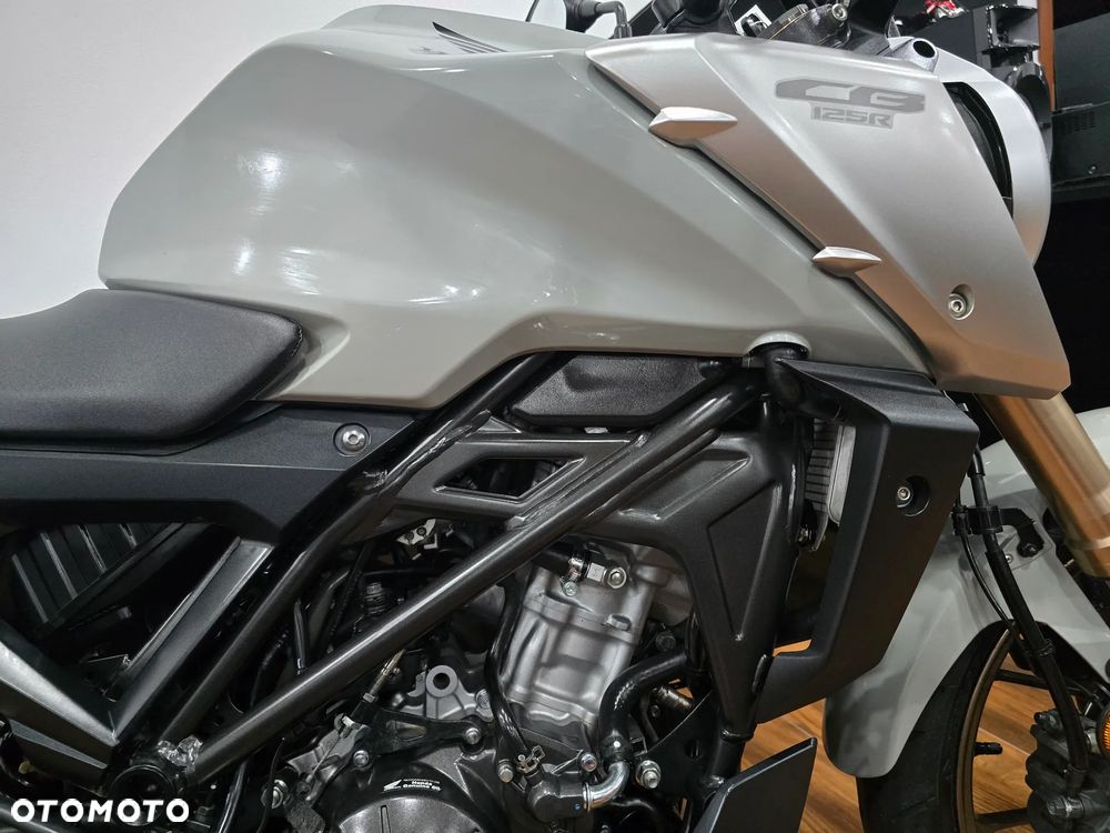 Honda CB - 22