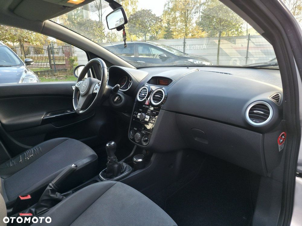 Opel Corsa - 10