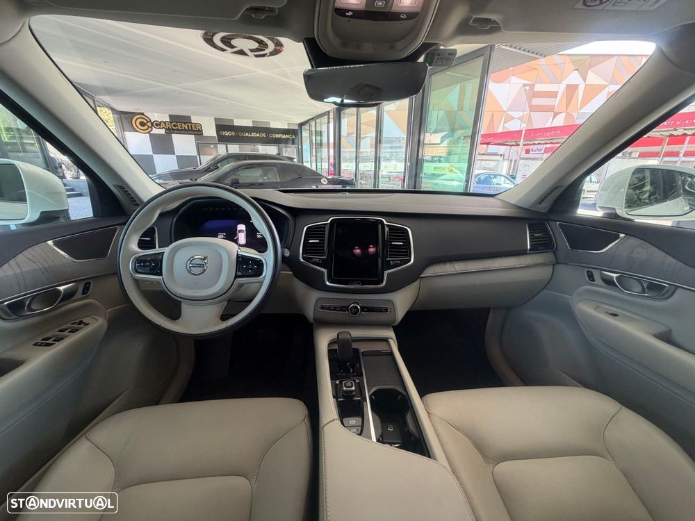 Volvo XC 90 - 9