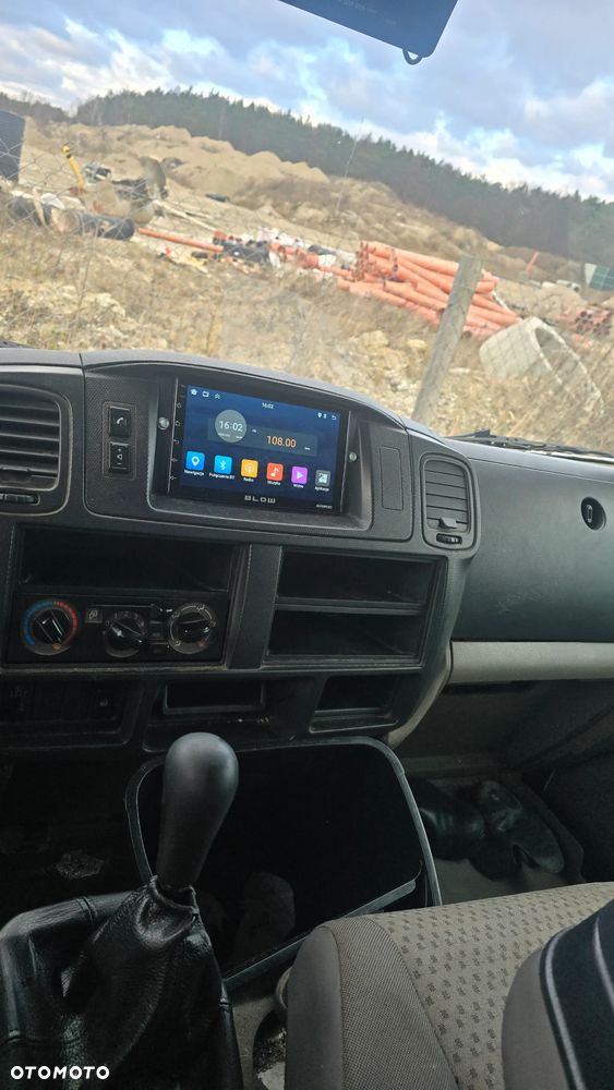 Renault Maxity - 6